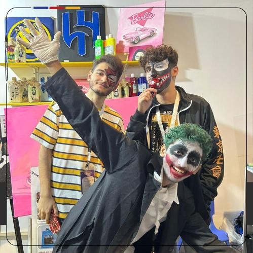 الرسم على الوجه