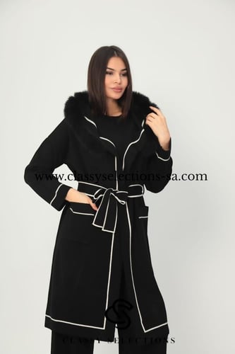 بدله شتوية من3 قطع مع فرو طبيعي باللون الأسود