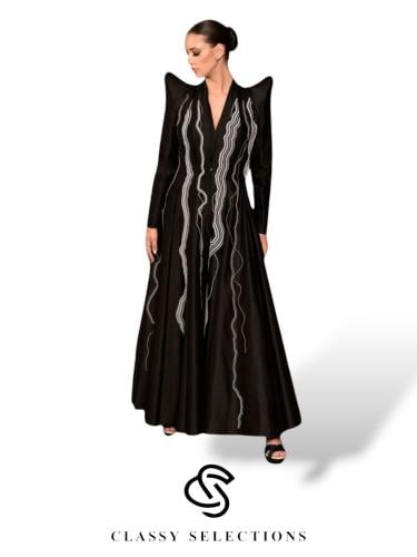 فستان سهرة هندي مطرز باللون الأسود