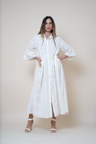 فستان دلسي باللون الاوف وايت