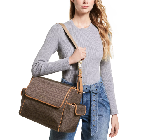 شنطة أطفال مايكل كورس مع لبادة