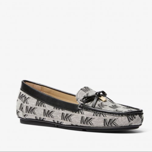 شوز فلات مايكل كورس رمادي واسود قماشي