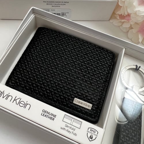طقم كلفن كلاين رجالي محفظة وميدالية اسود
