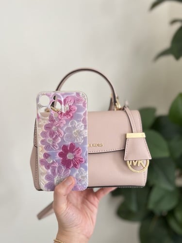 شنطة مايكل كورس وردي Ava crossbody