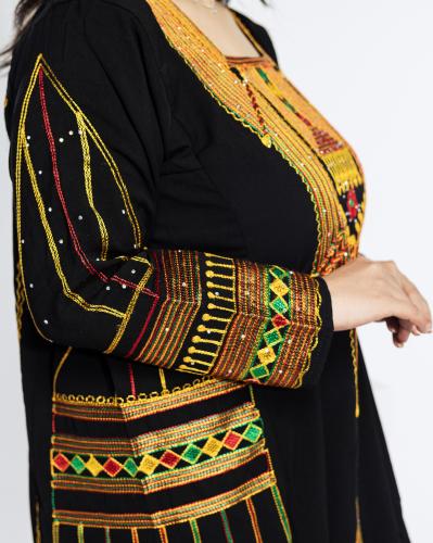 جلابية عسيرية بخيوط ذهبية
