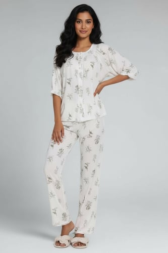 بيجاما النسيم