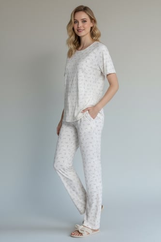 بيجاما الندى