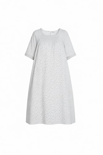 قميص نوم مزهر بتصميم مريح وانسيابي