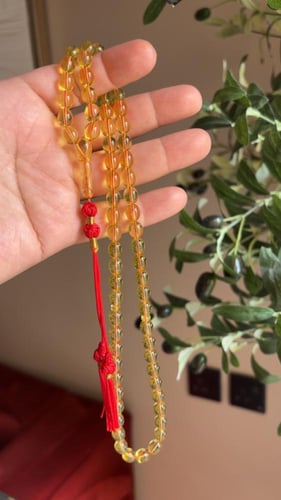 مسباح كهرمان طبيعي كالنجرادي شفاف قصه العنب