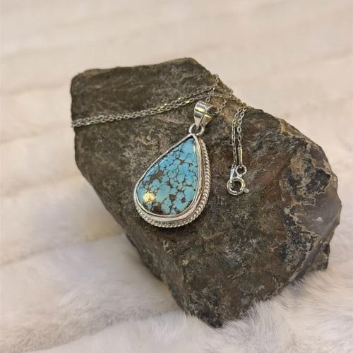 قلادة فيروز نيشابوري