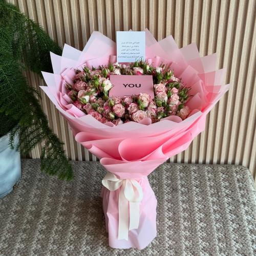 بوكيه ورد مع سلسال من اختيارك