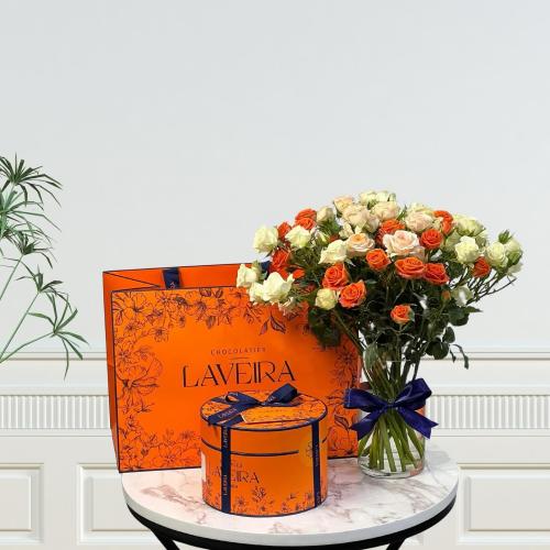 فازة ورد مع شوكلت من لافيرا