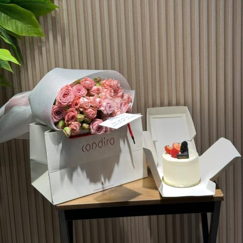 بوكيه ورد مع كيك