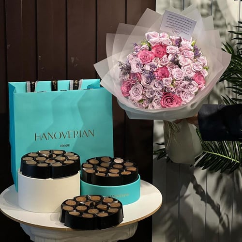 ورد مع شوكلت