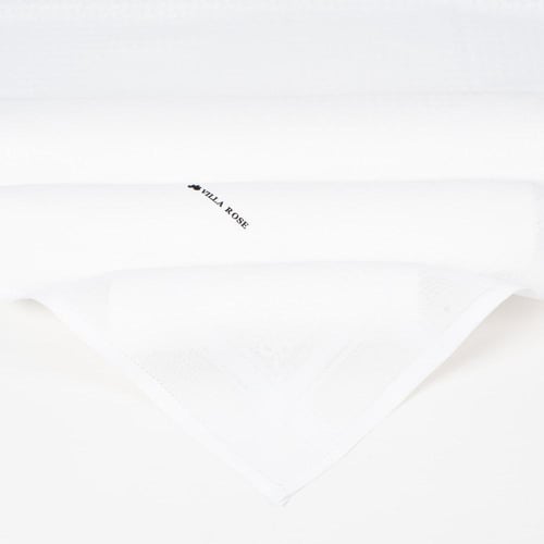 شماغ فيلا روز أبيض كلاسيك انجليزي اصدار 2025