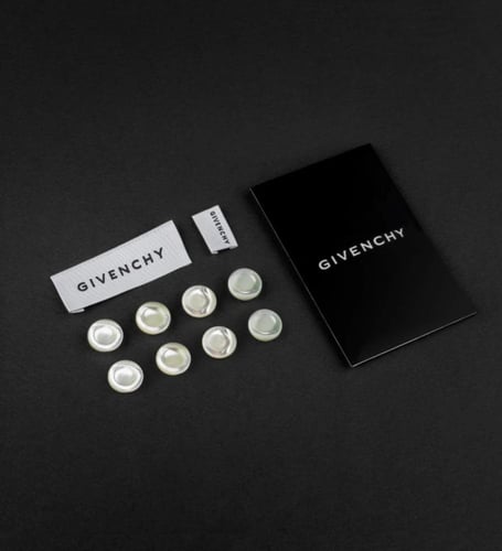 قماش جيفنشي كريمي