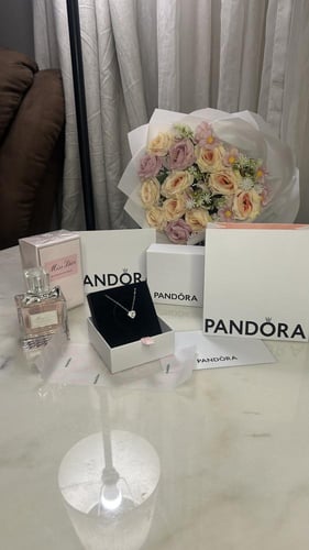 هدية نسائية جاهزه ديور + باندورا