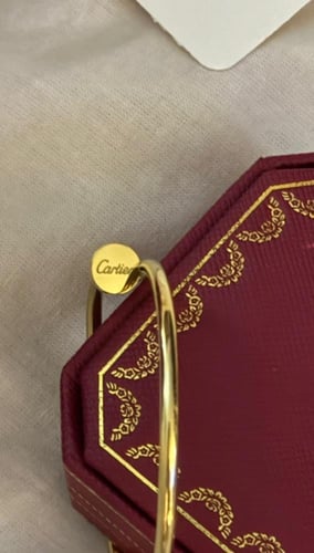 سوارة كارتير مسمار ذهبي