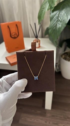 سلسال هيرمز الازرق