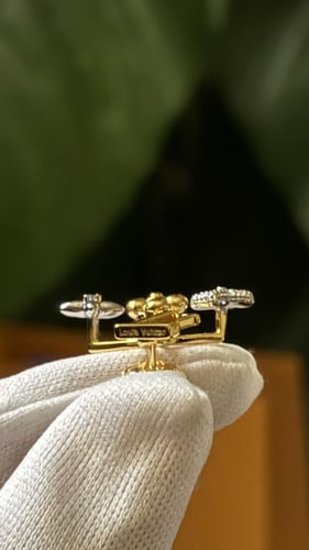 حلق لويس فيتون