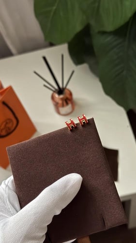 طقم هيرمز سلسال وحلق احمر