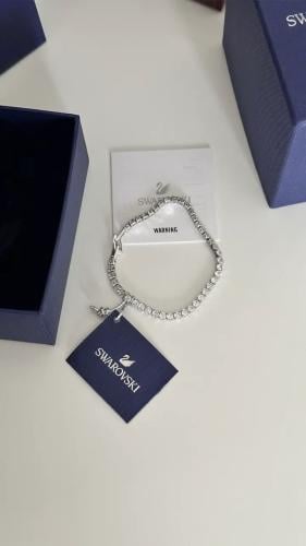 اسوارة سواروفسكي تنس