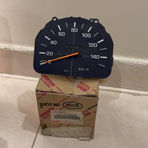 Speedometer for Hilux model (84 to 86) original ag...