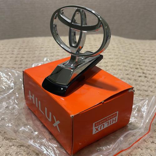 Hilux cabot model statue (92 to 97) new Chinese ma...