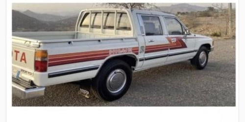 Hilux line, model 86, double cabin, local