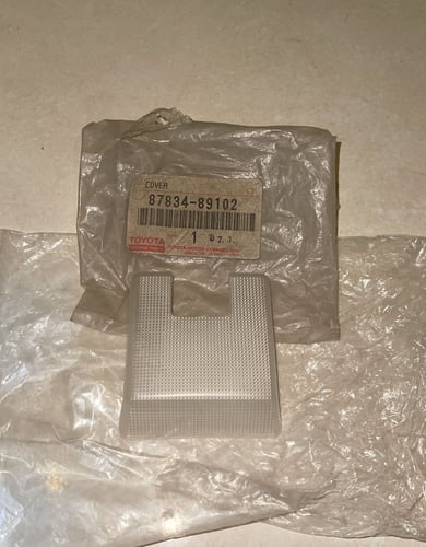 Ceiling mirror lamp cover for Hilux model (84-88)...