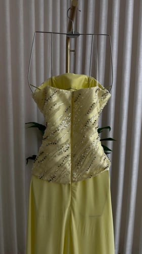 فستان ليموني انيق مطرز