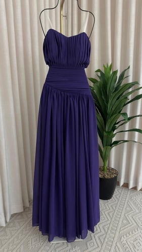 فستان موف ناعم بكسرات بوليسيه