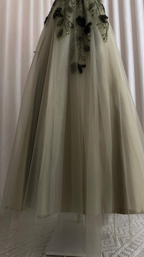 فستان سهره زيتي مطرز