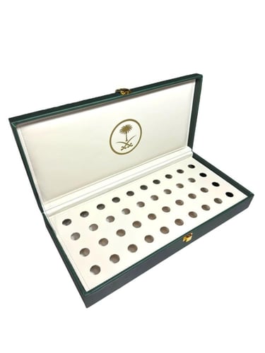 حقيبة جلد لحفط الأدهان 40 ربع ب سيفين ونخلة