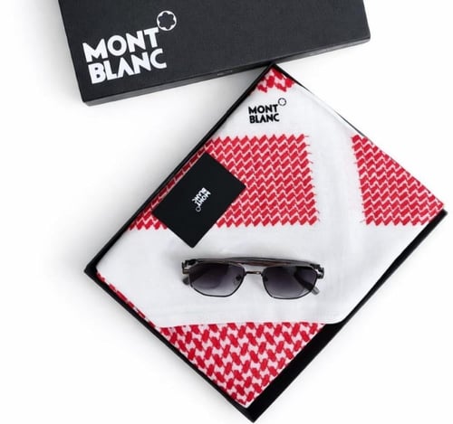 شماغ احمر غامق