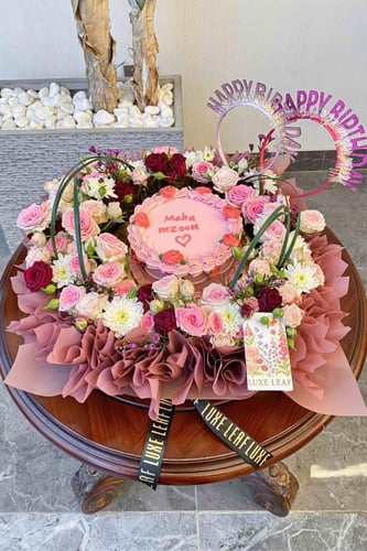 Flowers & cake
