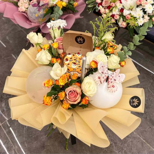 بوكيه & كيك & بالون