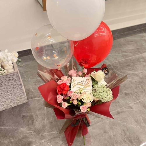 Anosh Chocolate with bouquet
