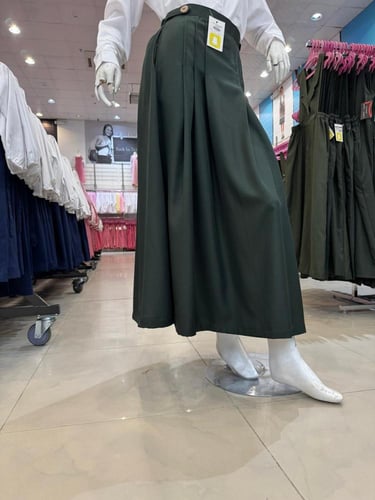 تنورة مدرسية W131