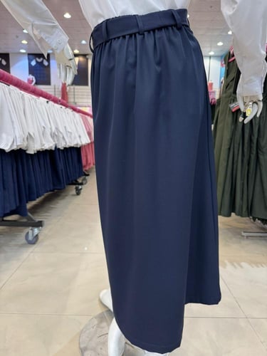 تنورة مدرسية W129