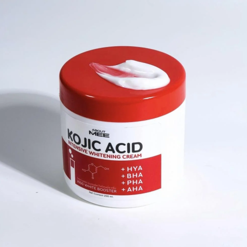 اباوت مي كريم التبييض المكثف بحمض الكوجيك 200 مل A...