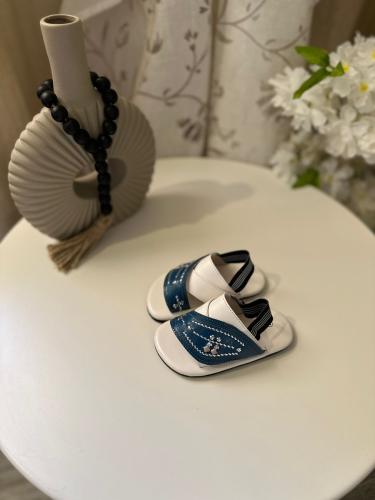 حـذاء شرقـي اطفـال