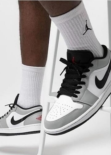 Air Jordan 1 Low Smoke Gray