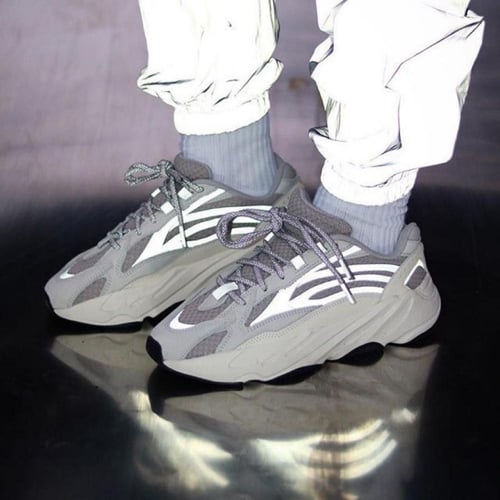 Yeezy Boost 700 V2_Static