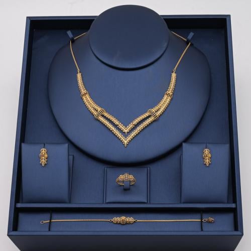 طقم ذهب عيار 21  - AL46