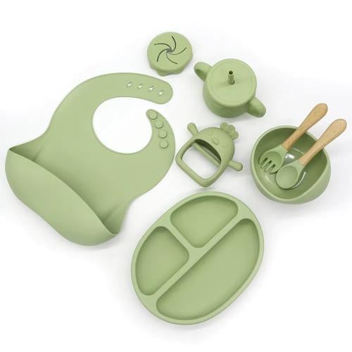 طقم الاكل شامل حفر اسم الطفل - Green