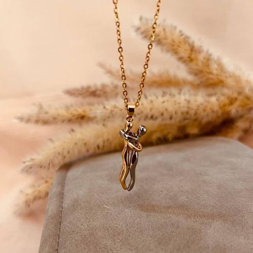 سلسال العناق ( ليحتضنك دائماً بدلا عني )