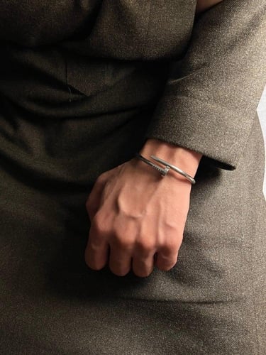 اسوارة كارتير مسمار فضي