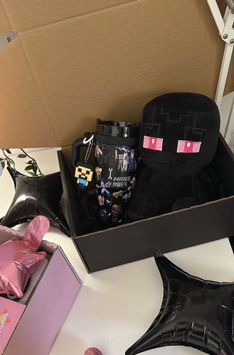 Black mincratf box