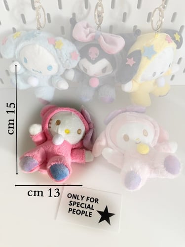 تعليقة من الدمى